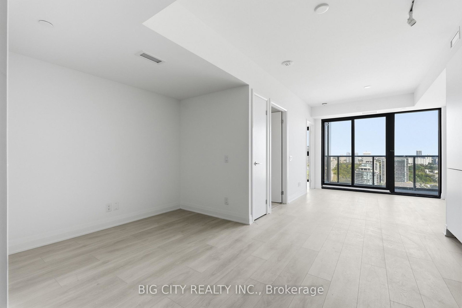 25-frederick-todd-way-toronto-east-york-ontario-c13726156