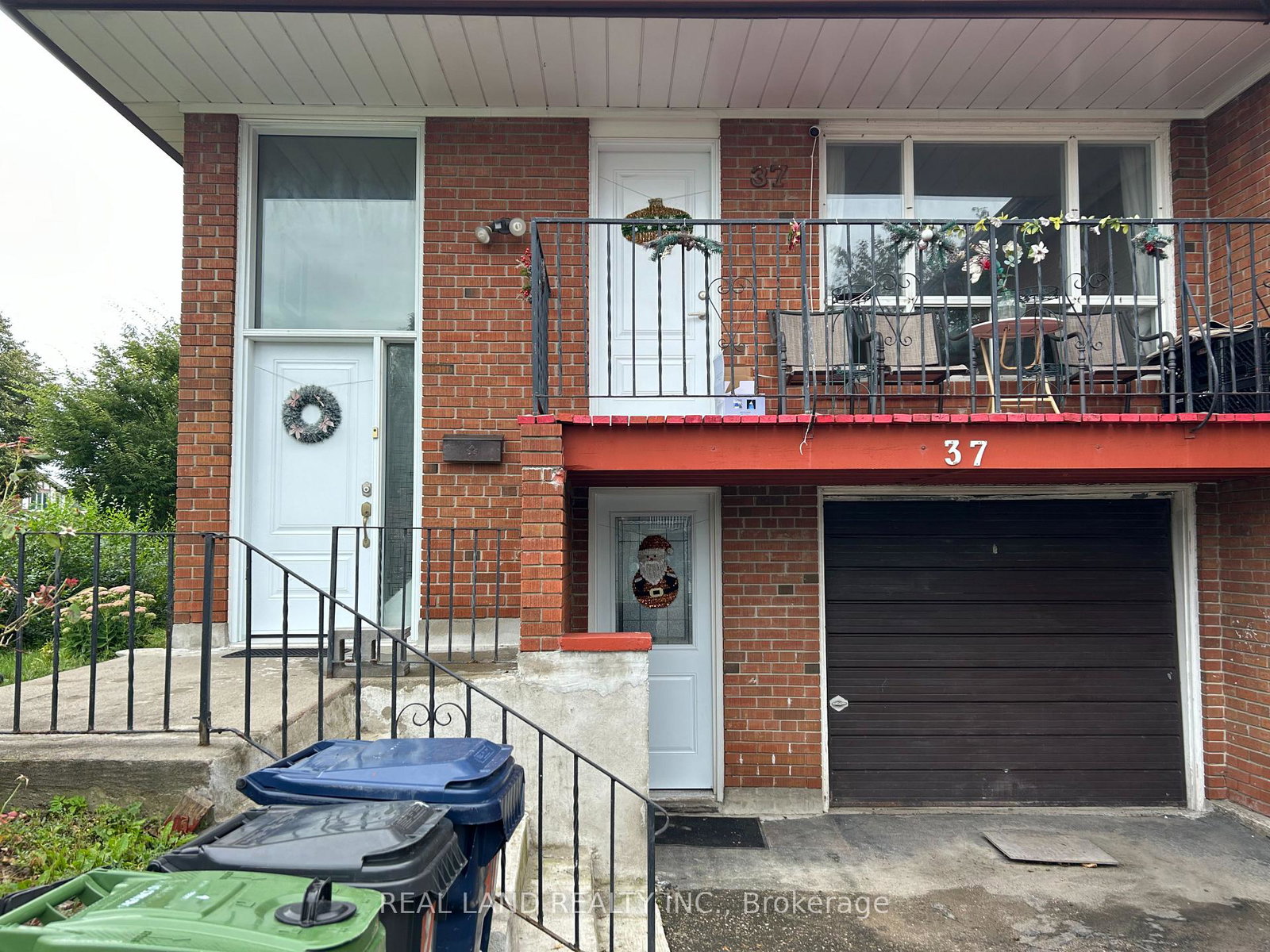 37-pawnee-avenue-toronto-north-york-ontario-c13726332