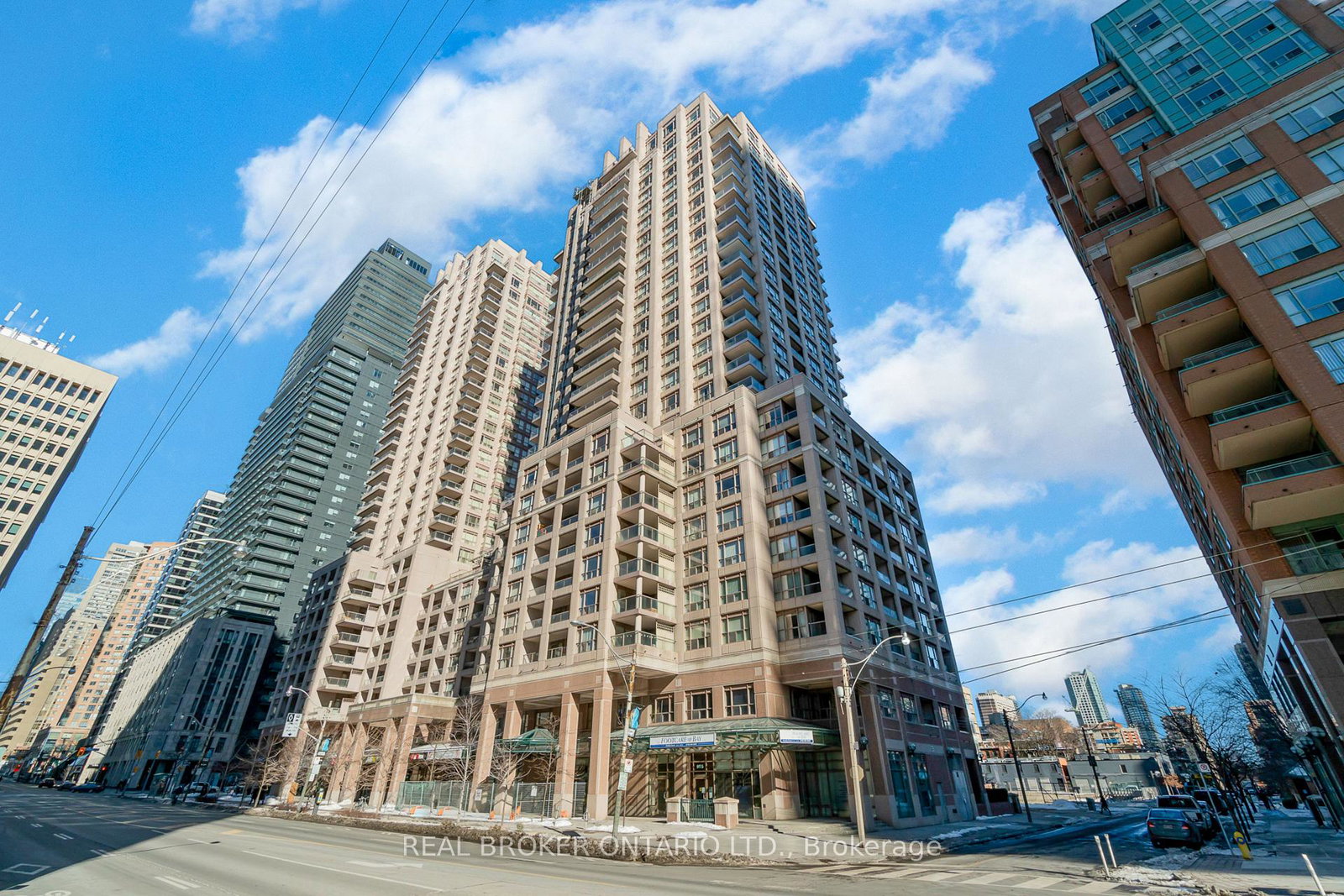 909-bay-street-toronto-toronto-ontario-c13726378