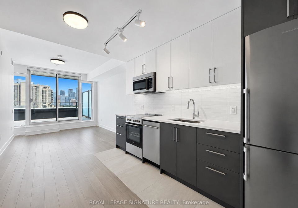664-spadina-avenue-toronto-toronto-ontario-c13726702