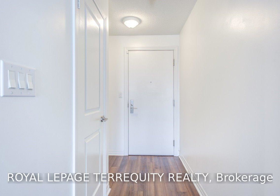 2015-sheppard-avenue-e-toronto-north-york-ontario-c13726756