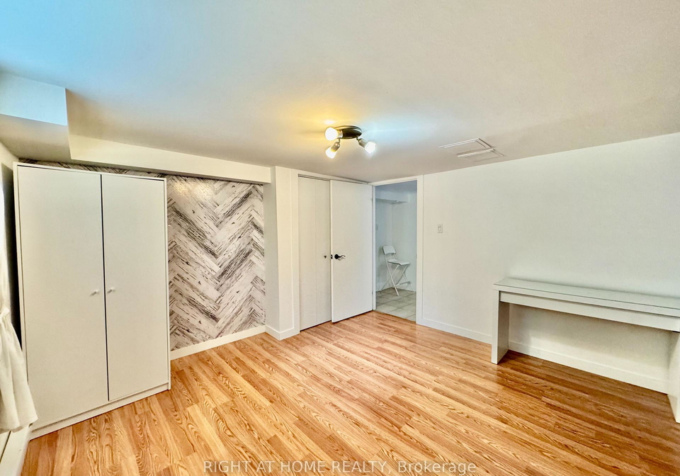 1196-avenue-road-toronto-toronto-ontario-c13727018