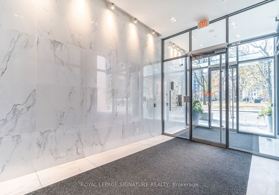 39-brant-street-toronto-toronto-ontario-c13727094