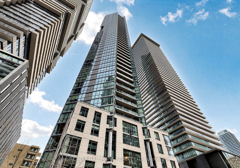 45-charles-street-e-toronto-toronto-ontario-c13727424