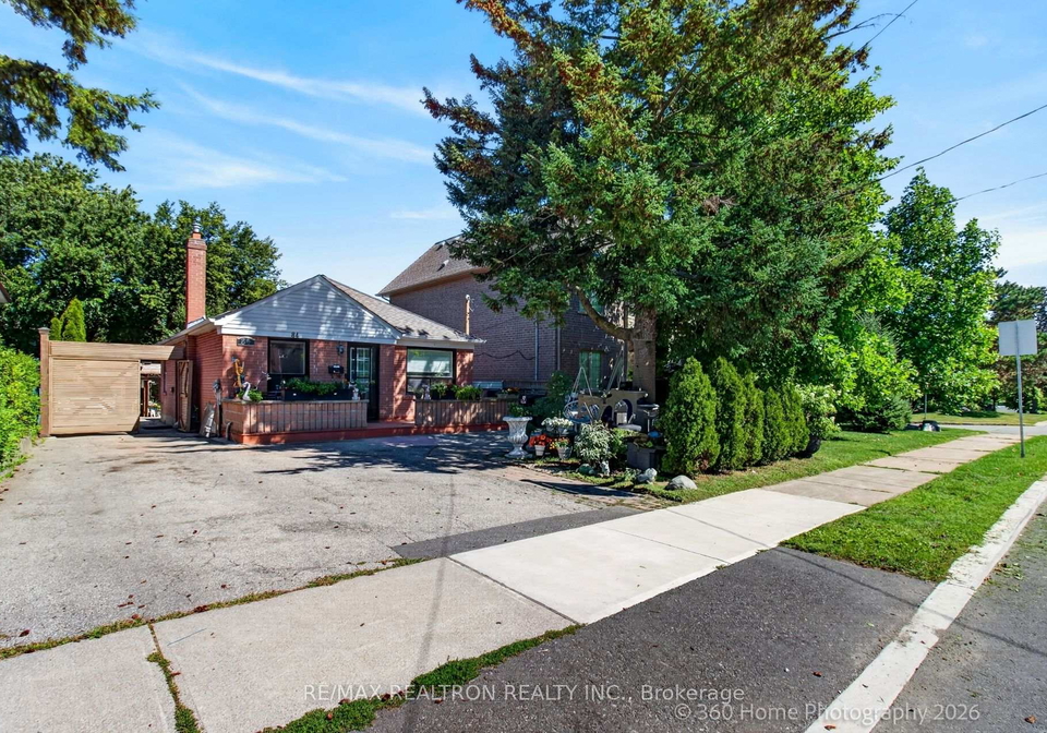 84-ranee-avenue-toronto-toronto-ontario-c13727682