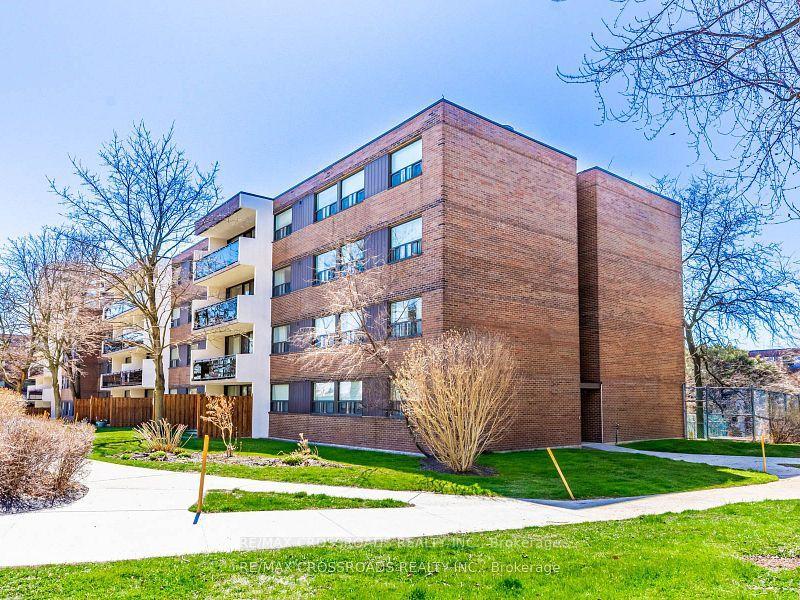 20-sunrise-avenue-toronto-north-york-ontario-c13727756