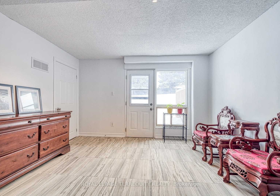 26-nebula-star-way-toronto-north-york-ontario-c13727936