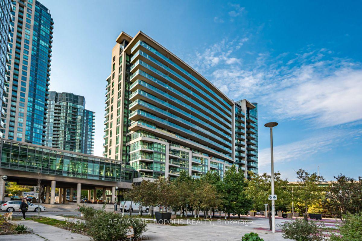 209-fort-york-boulevard-toronto-toronto-ontario-c13727988