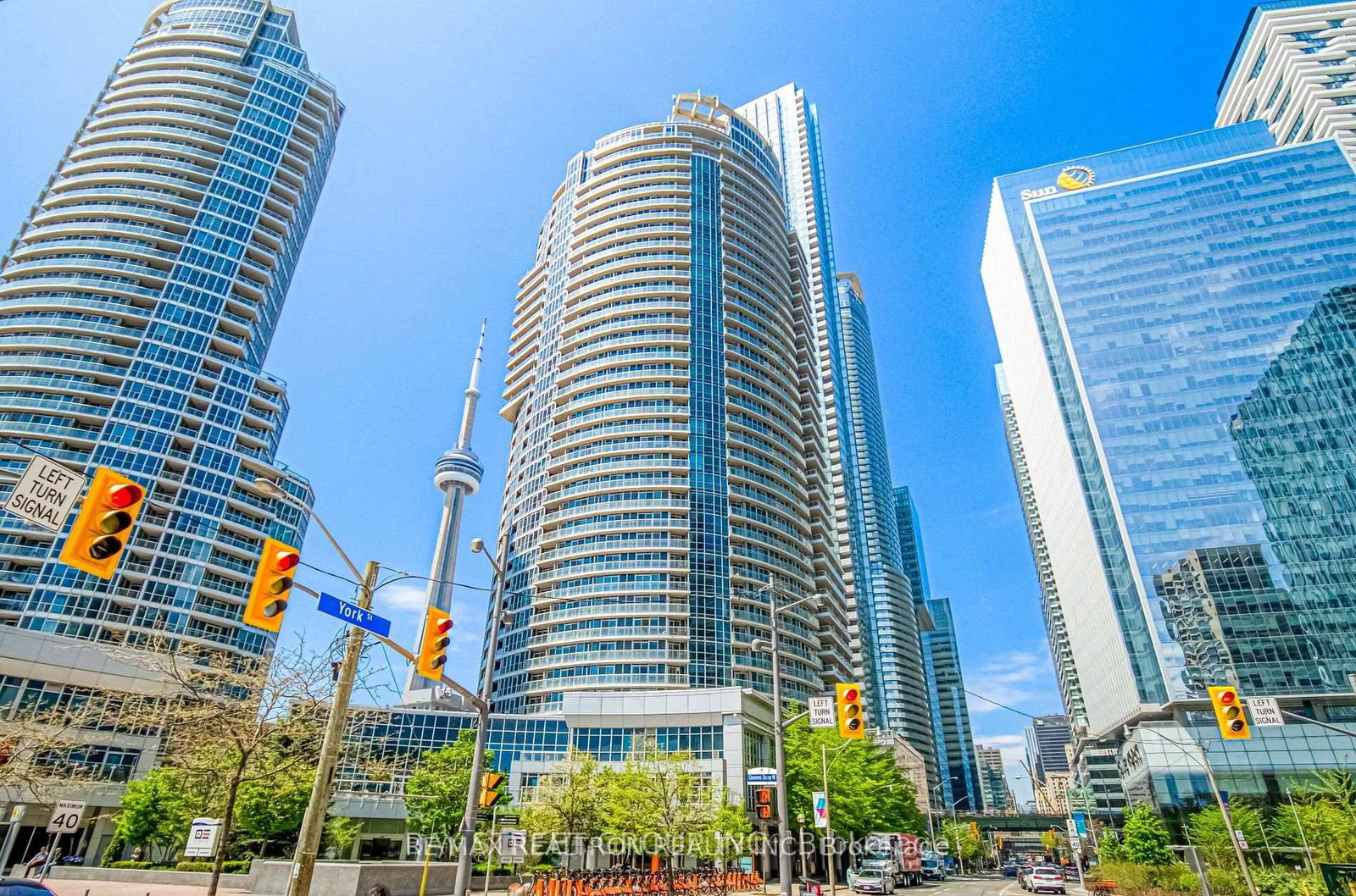 8-york-street-toronto-toronto-ontario-c13728082
