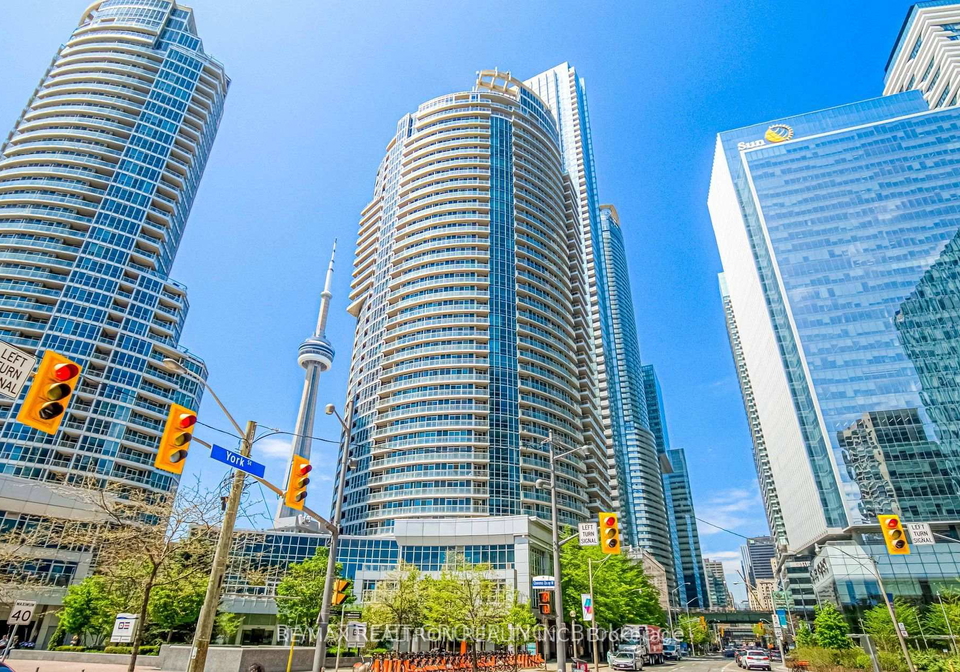 8-york-street-toronto-toronto-ontario-c13728082