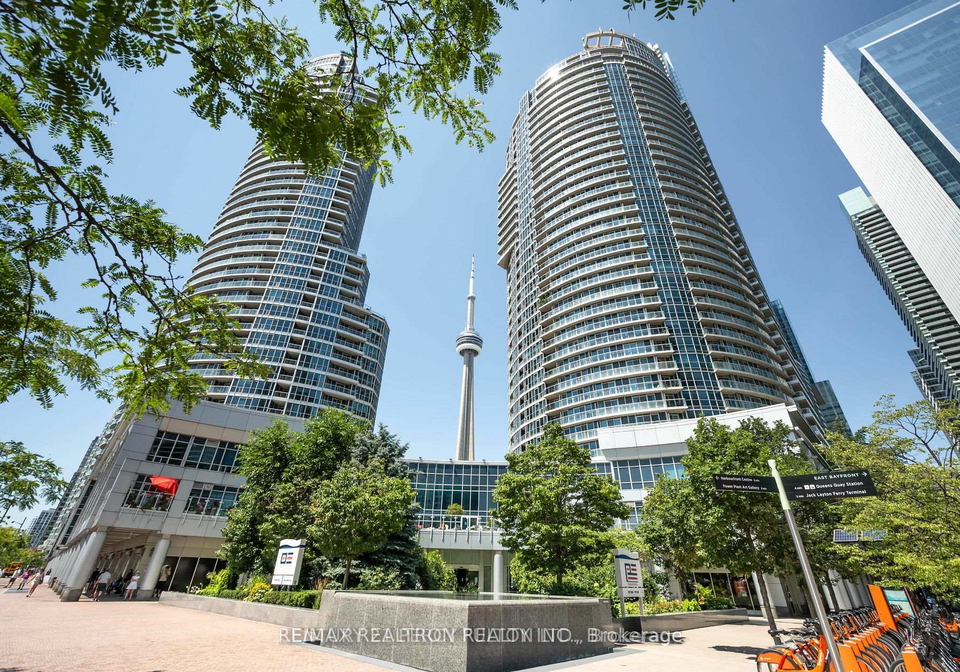 8-york-street-toronto-toronto-ontario-c13728082