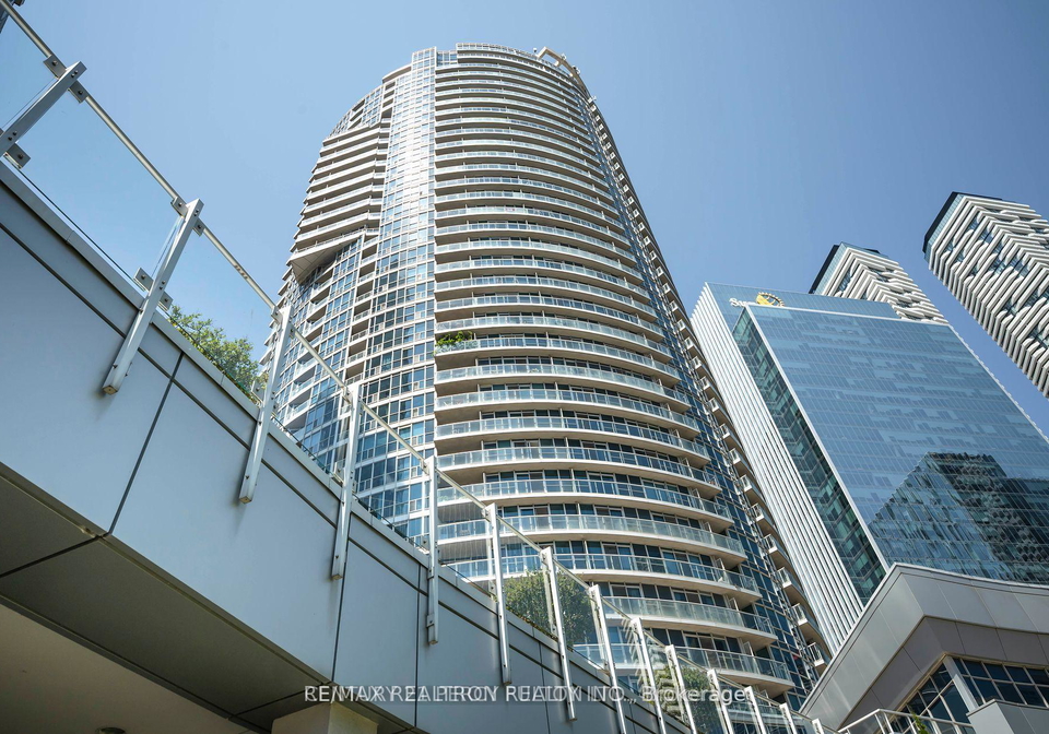 8-york-street-toronto-toronto-ontario-c13728082