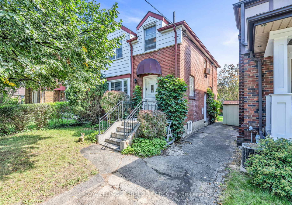 391-sutherland-drive-toronto-east-york-ontario-c13728200