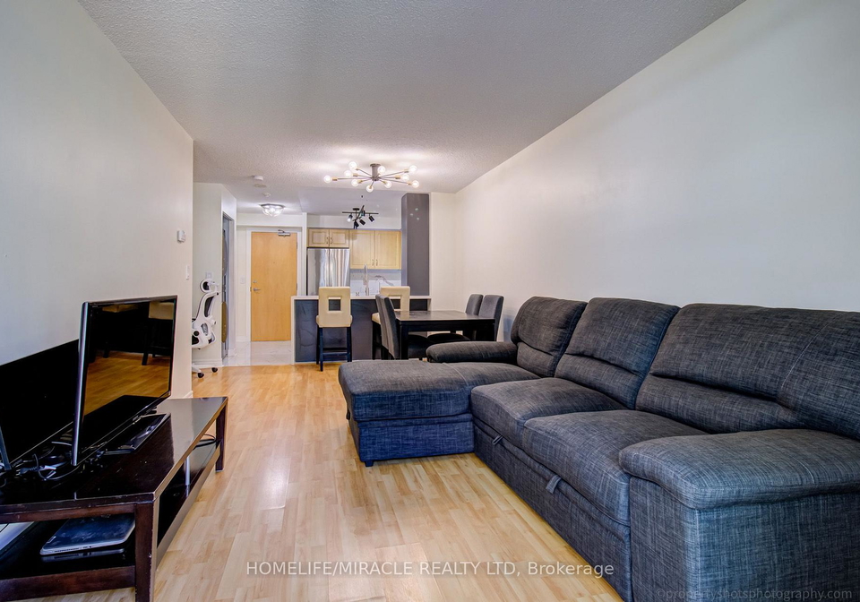 212-eglinton-avenue-toronto-toronto-ontario-c13728564