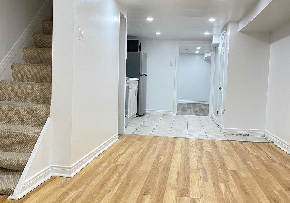 472-lansdowne-avenue-toronto-toronto-ontario-c13729214