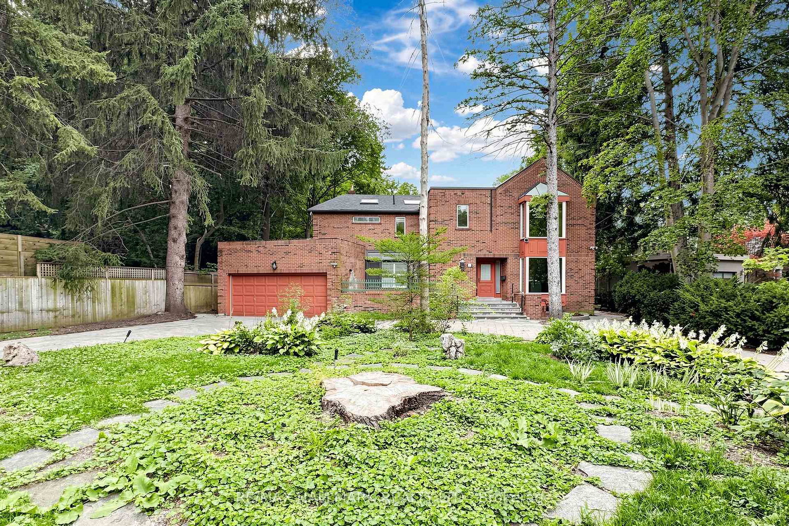 40-donino-avenue-toronto-north-york-ontario-c13729252