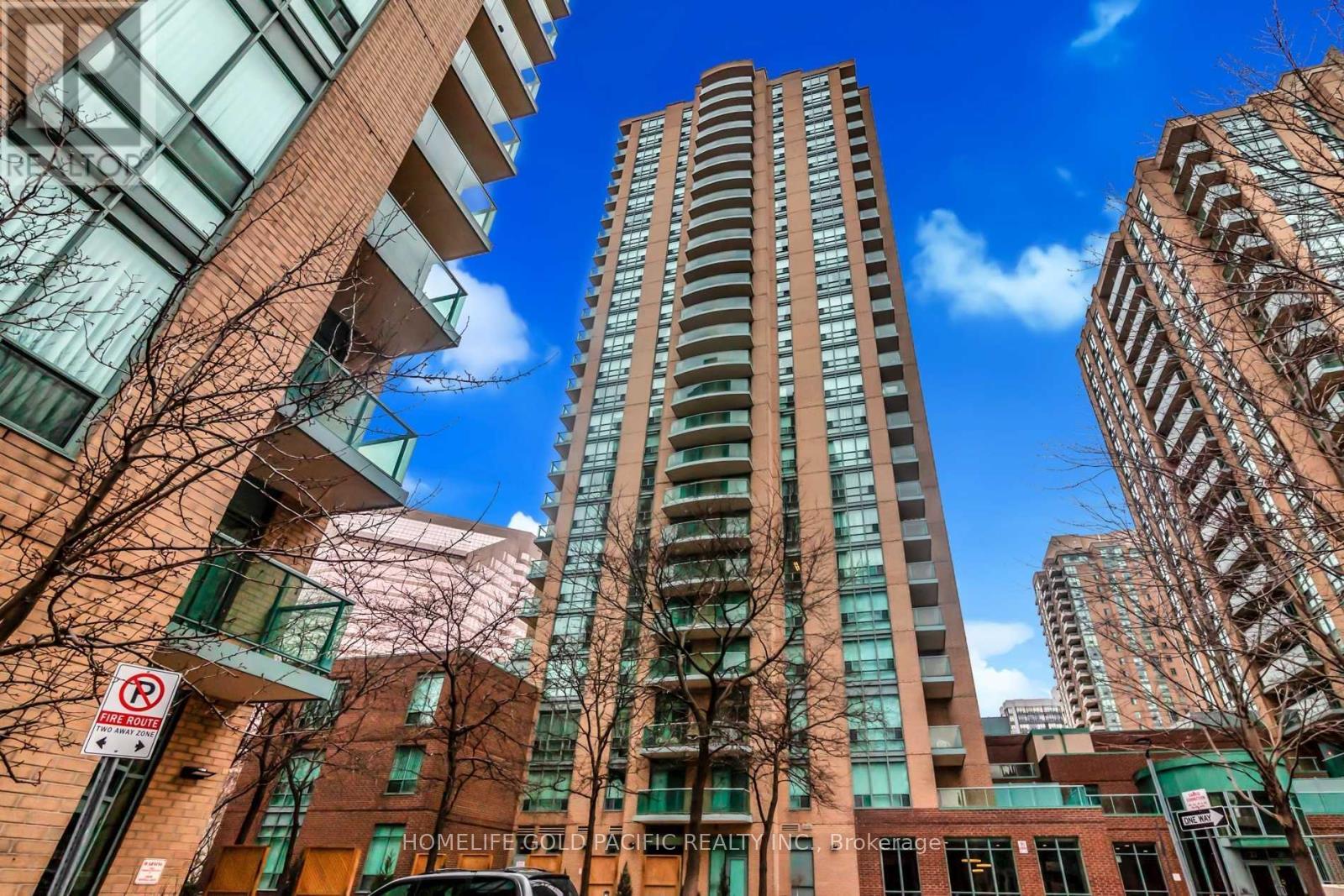 22-olive-avenue-toronto-north-york-ontario-c13729388
