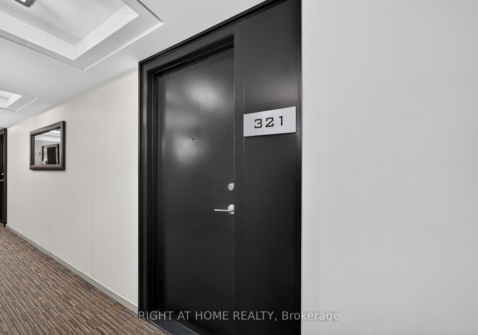 231-fort-york-boulevard-toronto-toronto-ontario-c13729504