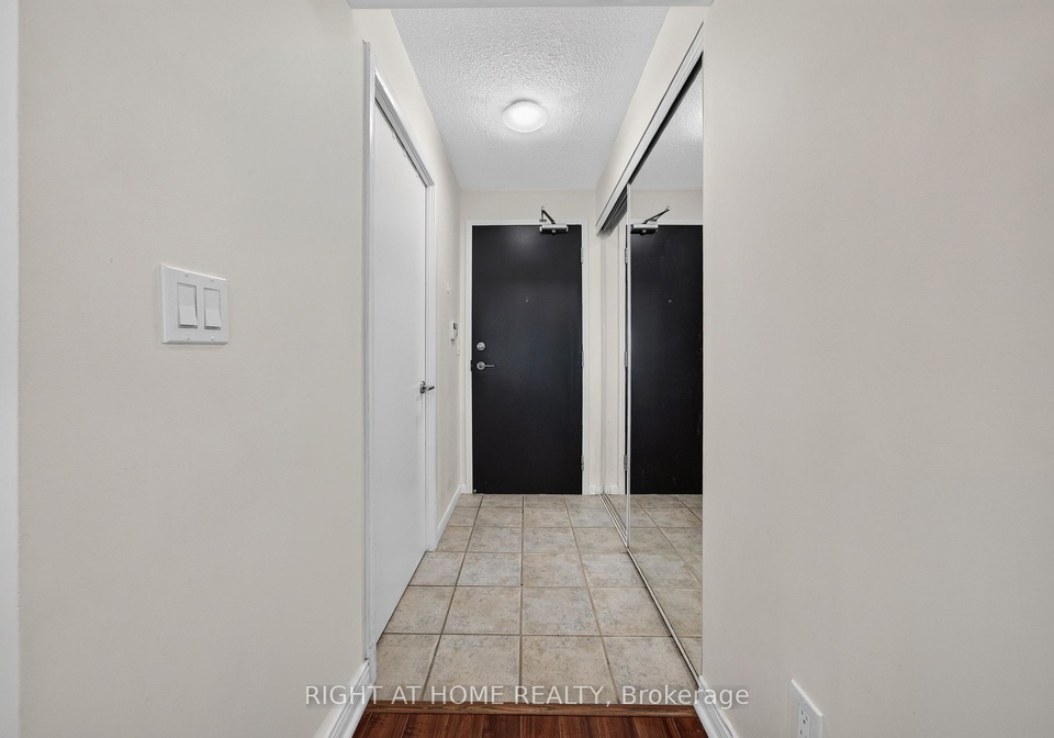 231-fort-york-boulevard-toronto-toronto-ontario-c13729504
