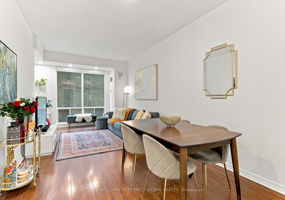 300-bloor-street-e-toronto-toronto-ontario-c13729636