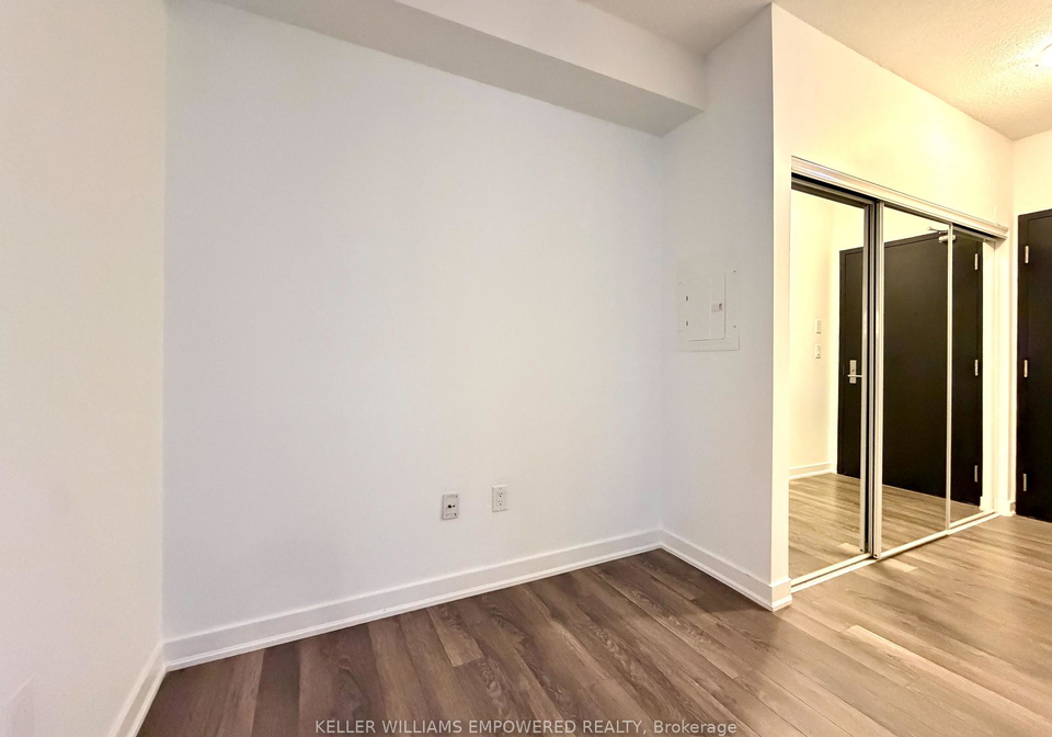 31-phipps-street-toronto-toronto-ontario-c13729670