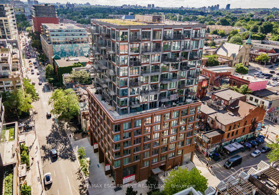 2-augusta-avenue-toronto-toronto-ontario-c13729690