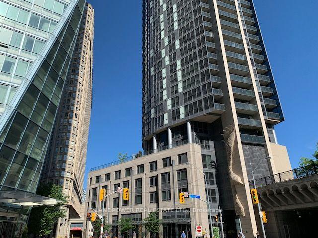 1-the-esplanade-drive-toronto-toronto-ontario-c13729818