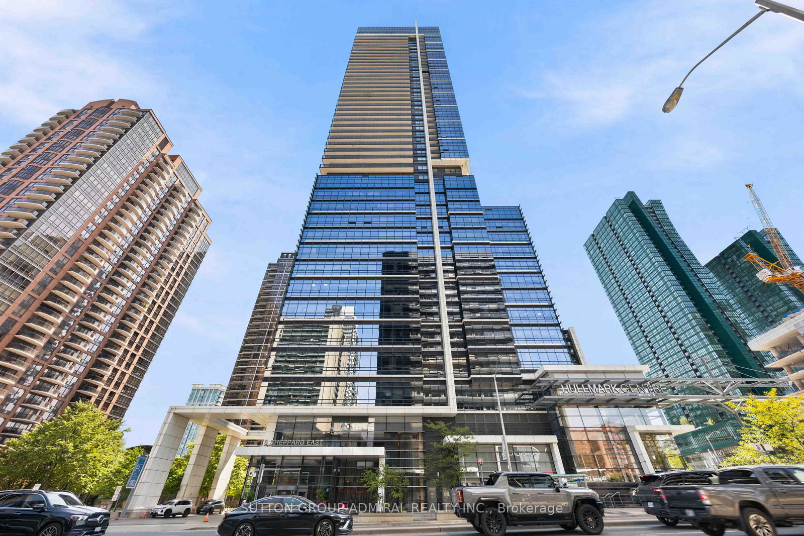 5-sheppard-avenue-e-toronto-north-york-ontario-c13729890