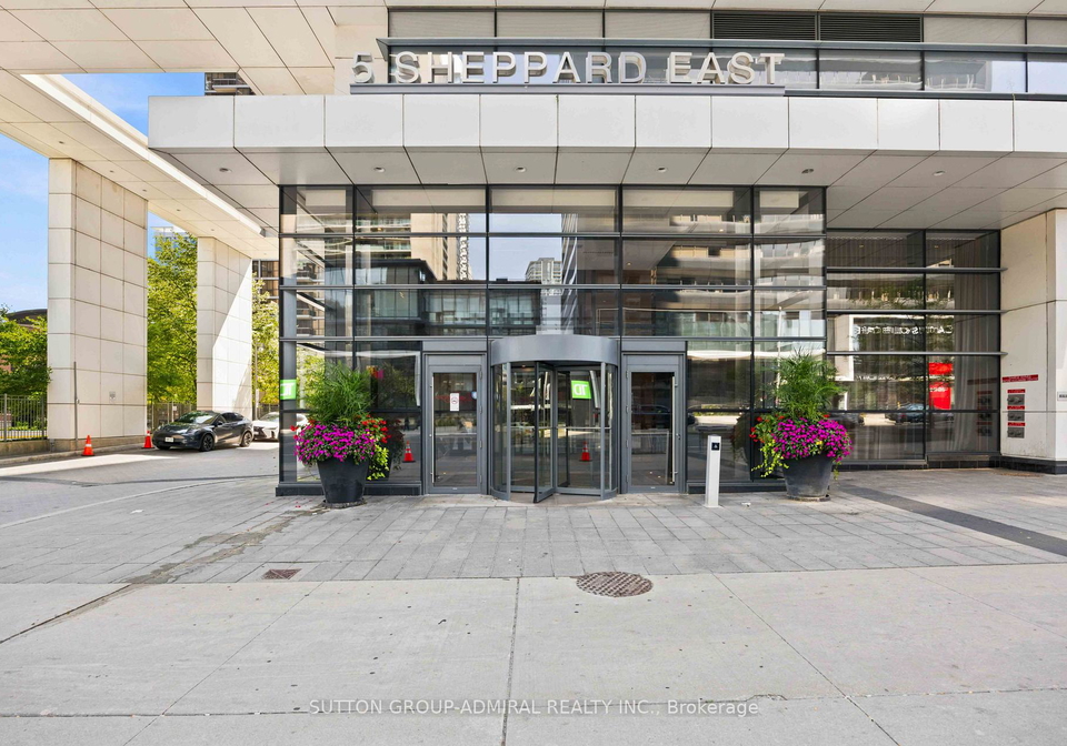 5-sheppard-avenue-e-toronto-north-york-ontario-c13729890
