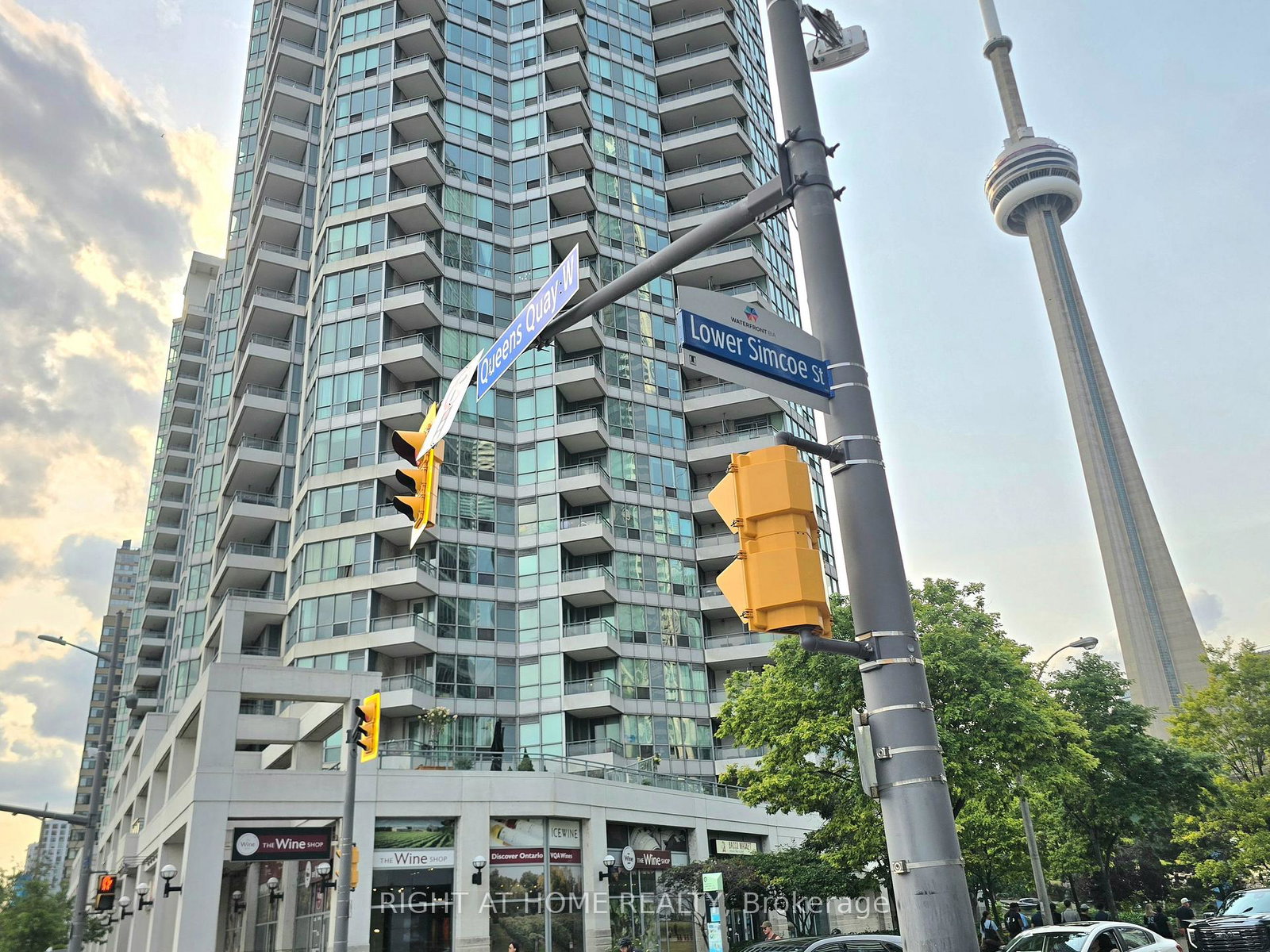228-queens-quay-w-toronto-toronto-ontario-c13729892