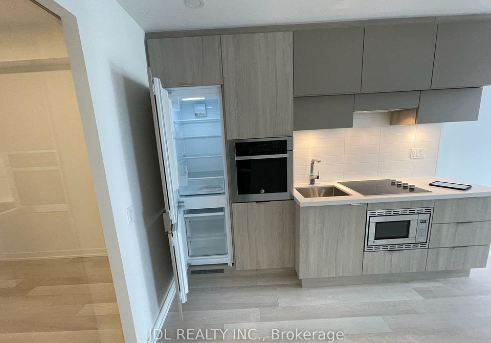 39-roehampton-avenue-toronto-toronto-ontario-c13730152