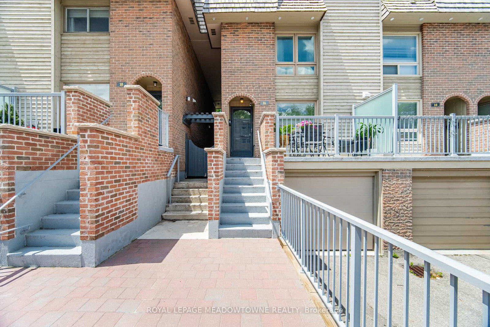 16-dutch-myrtle-way-toronto-north-york-ontario-c13730464