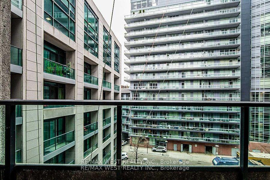 600-fleet-street-toronto-toronto-ontario-c13730524