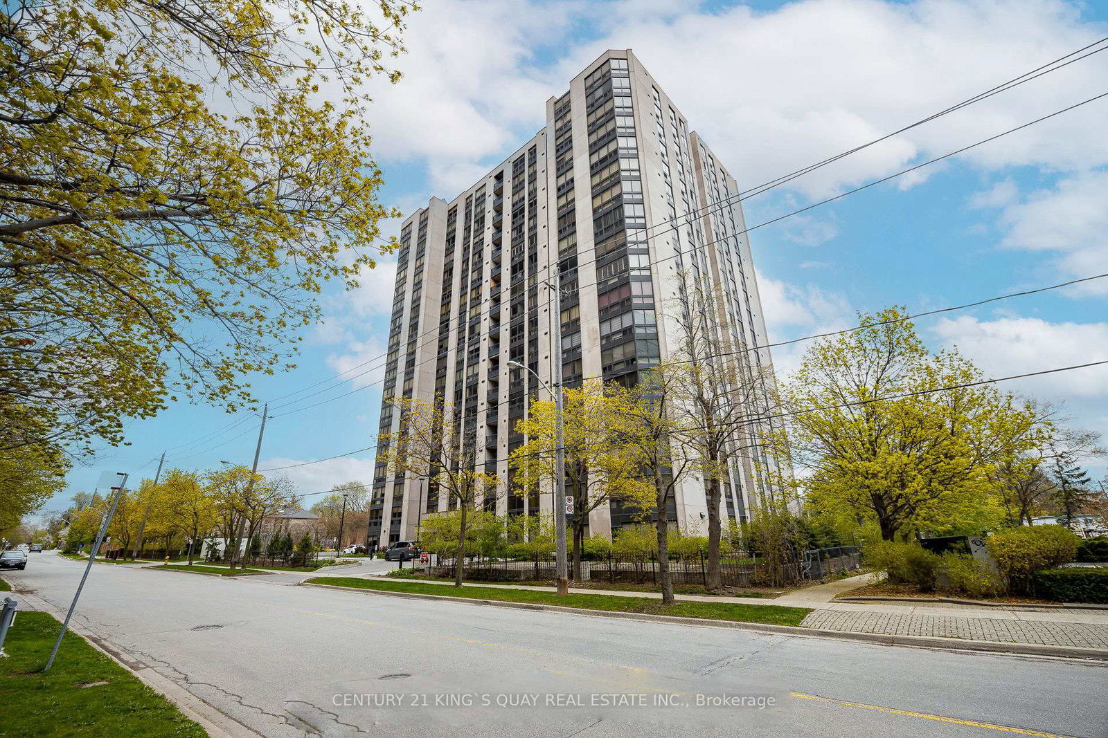 5-kenneth-avenue-toronto-north-york-ontario-c13730774