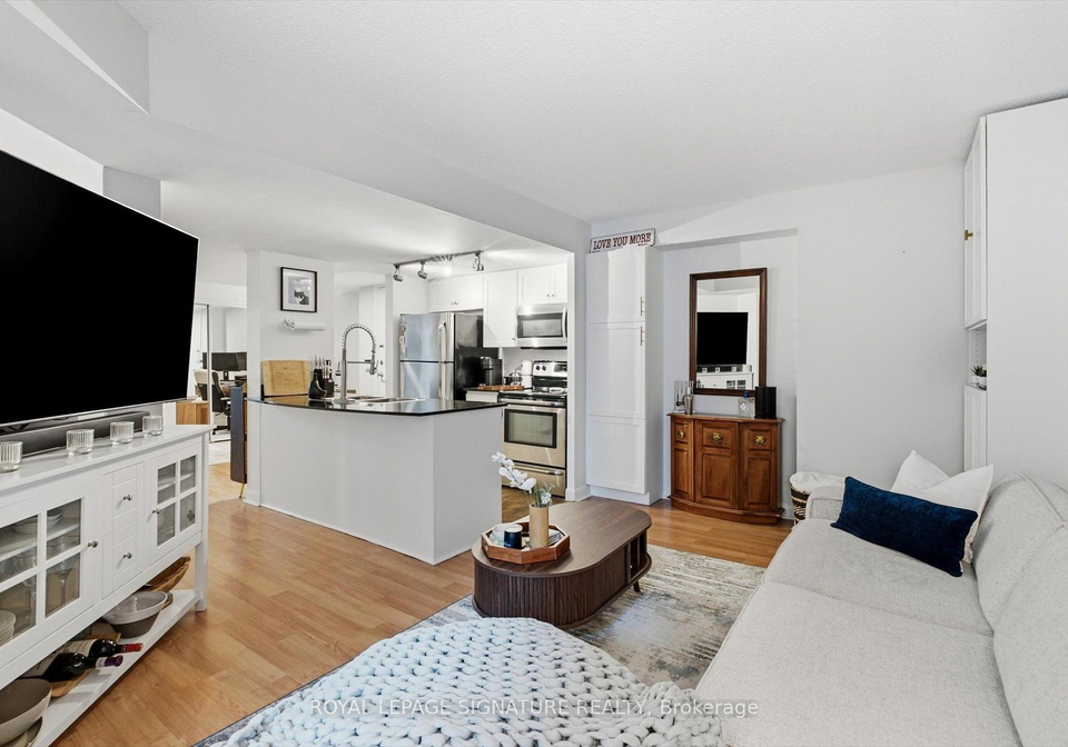 323-richmond-street-e-toronto-toronto-ontario-c13730986