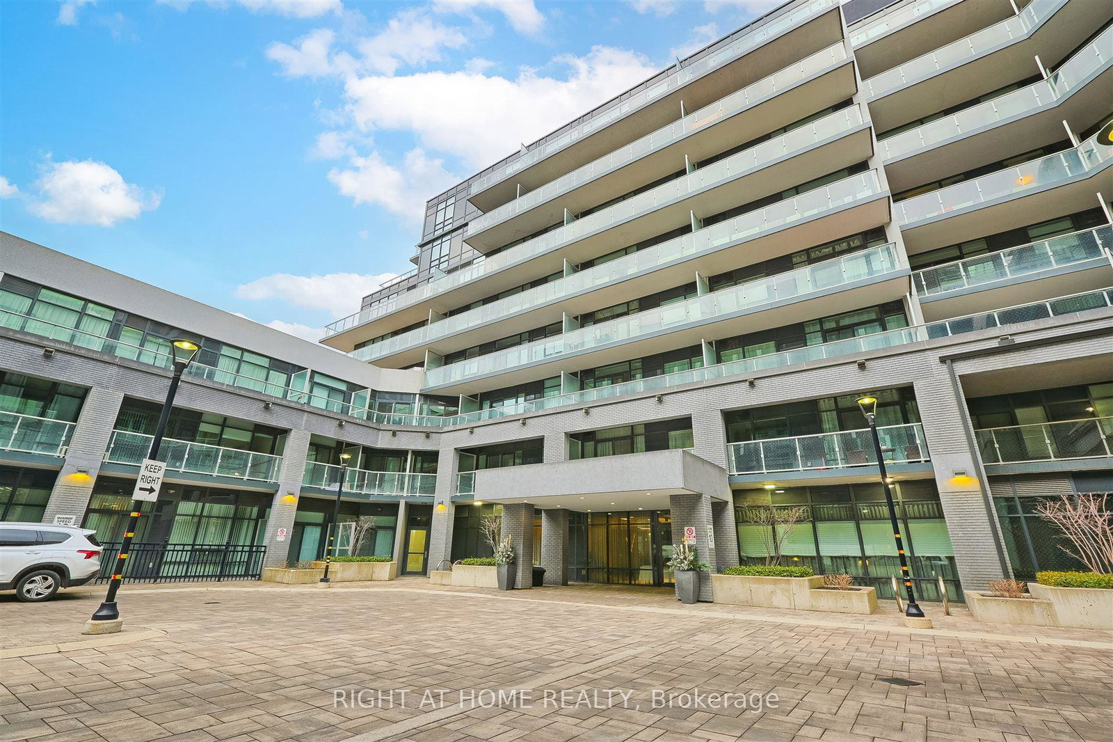 621-sheppard-avenue-e-toronto-north-york-ontario-c13731028