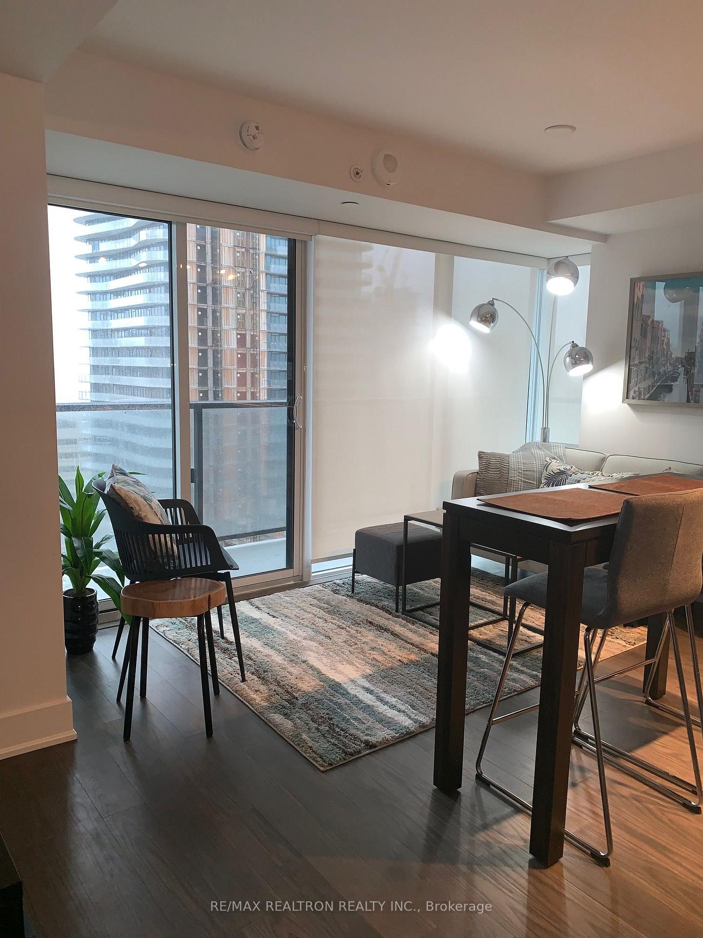 955-bay-street-toronto-toronto-ontario-c13731362