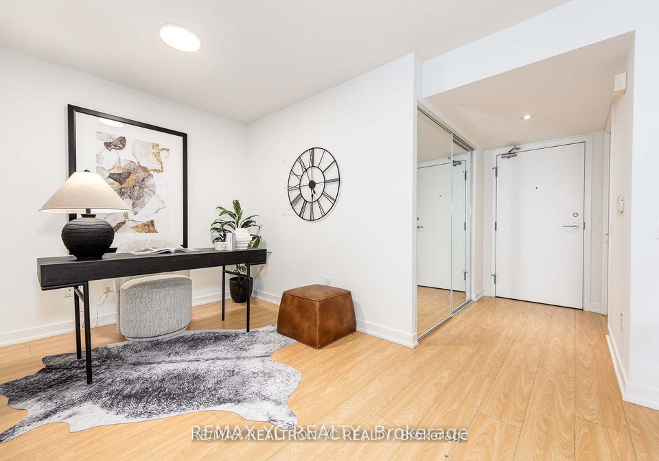 121-mcmahon-drive-toronto-north-york-ontario-c13731634