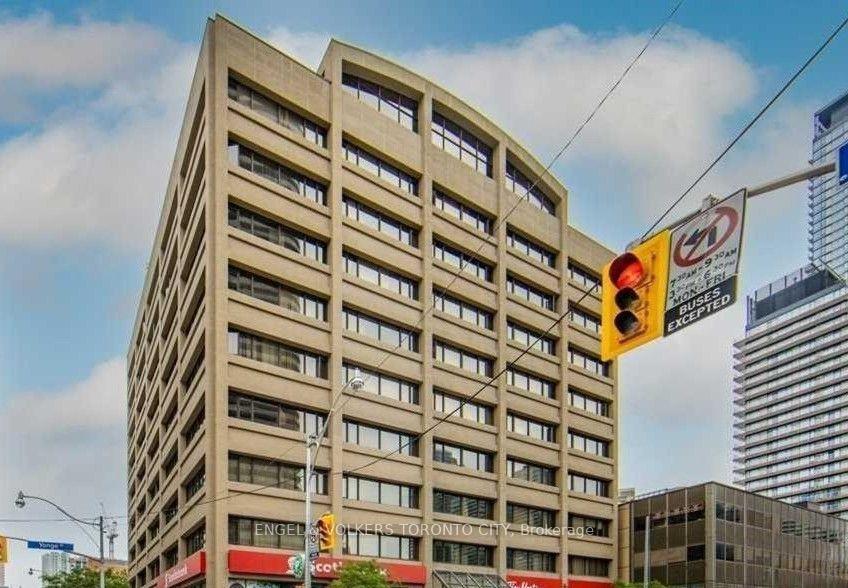 555-yonge-street-w-toronto-toronto-ontario-c13731824