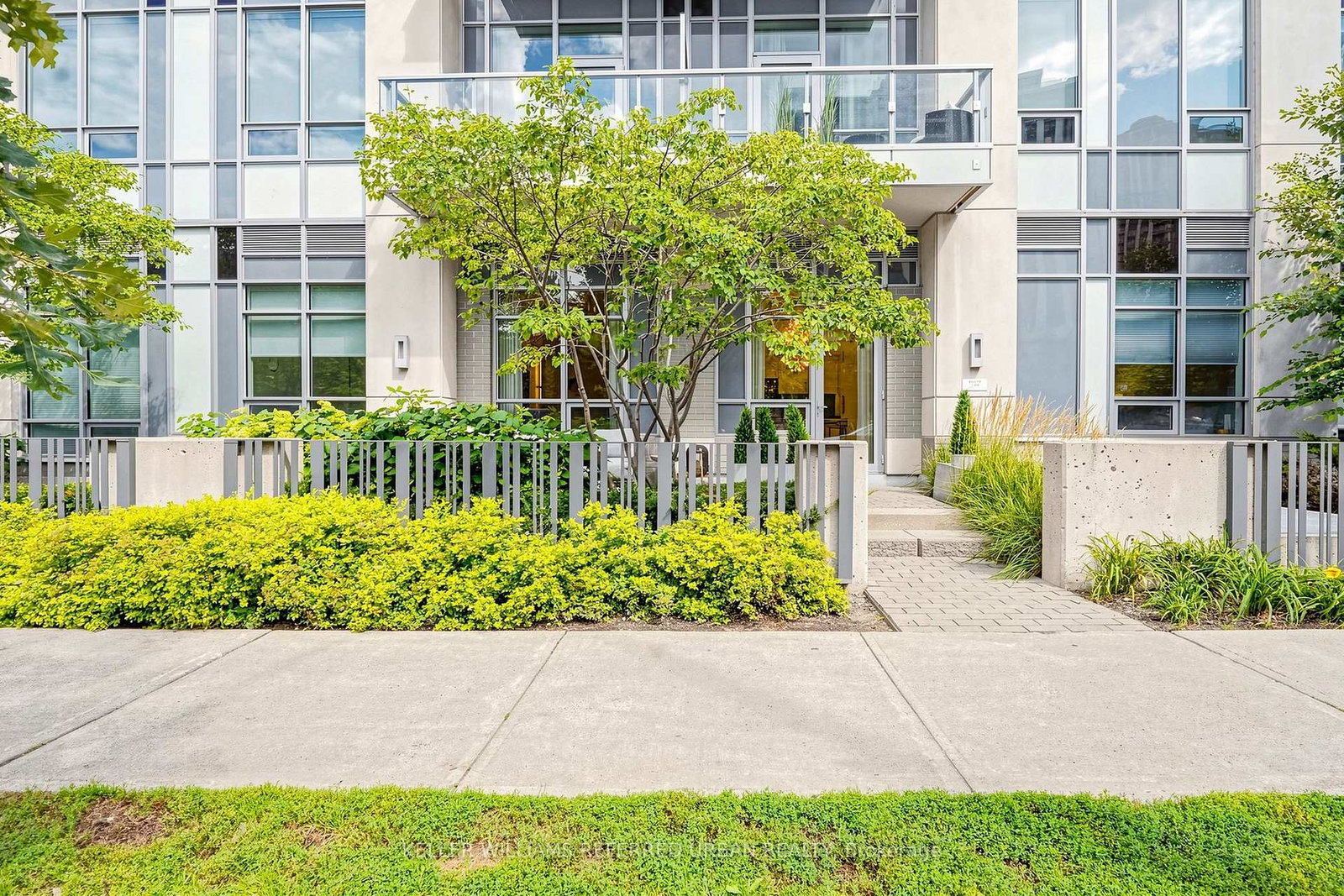 120-harrison-garden-boulevard-toronto-north-york-ontario-c13731990