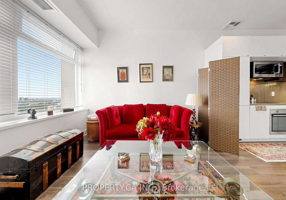 111-st-clair-avenue-w-toronto-toronto-ontario-c13732016