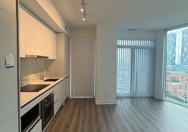 180-front-street-e-toronto-toronto-ontario-c13732080