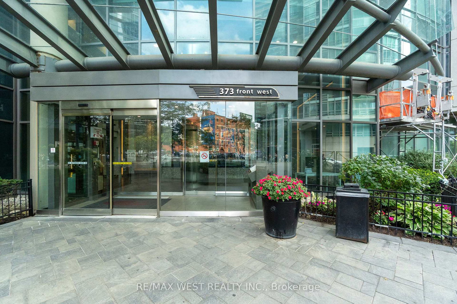 373-front-street-toronto-toronto-ontario-c13732084
