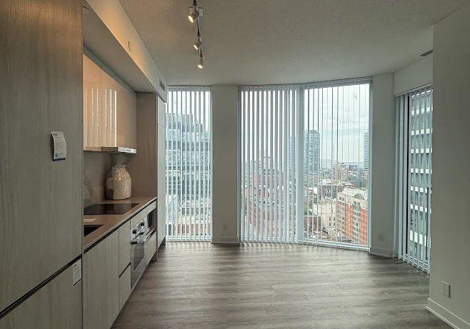 180-front-street-e-toronto-toronto-ontario-c13732102
