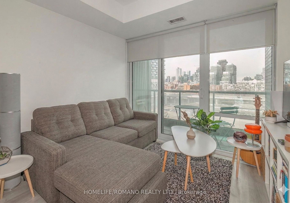 1-edgewater-drive-toronto-toronto-ontario-c13732218