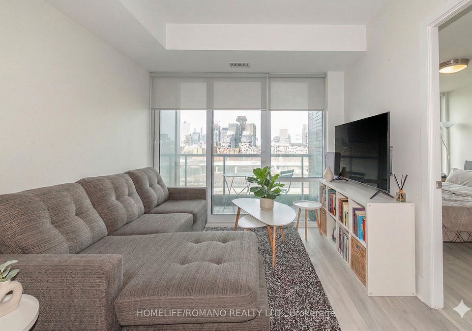 1-edgewater-drive-toronto-toronto-ontario-c13732218