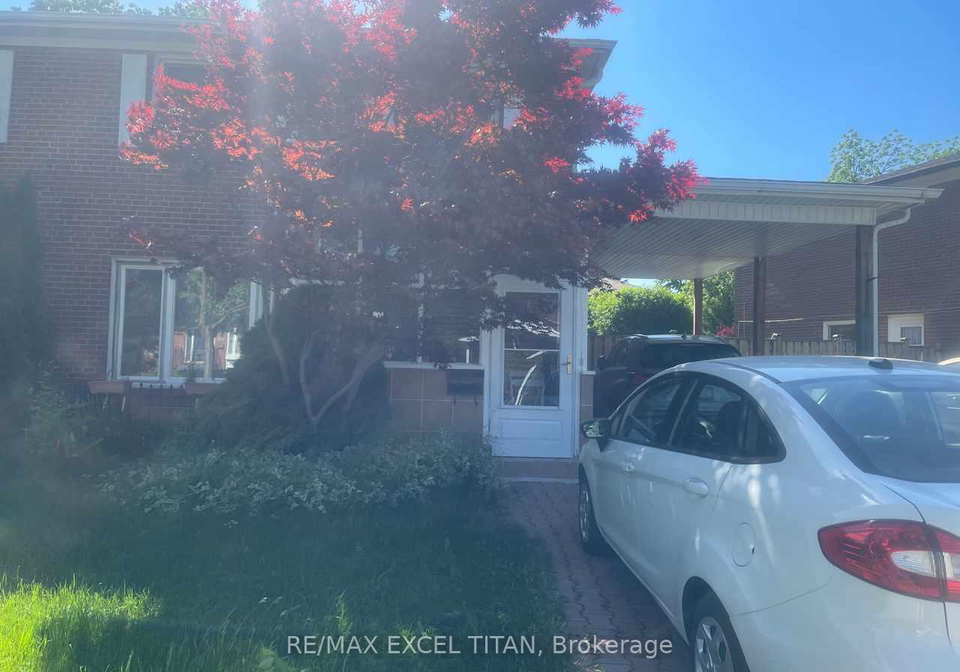 35-cairnside-crescent-toronto-north-york-ontario-c13732304