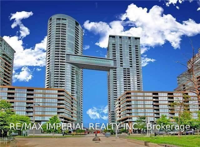 15-iceboat-terrace-toronto-toronto-ontario-c13732474