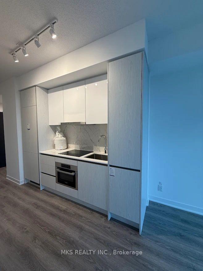 180-front-street-e-toronto-toronto-ontario-c13732492