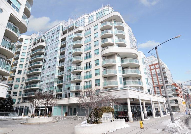 600-queens-quay-w-toronto-toronto-ontario-c13732610